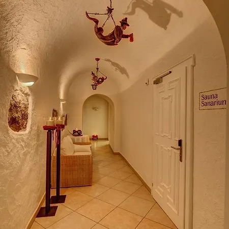 Maria Hotel 4*