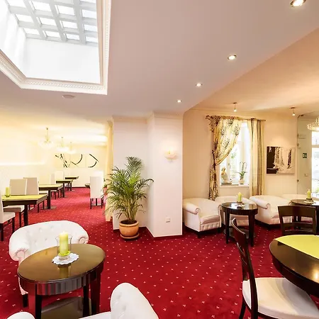 Maria Hotel 4*